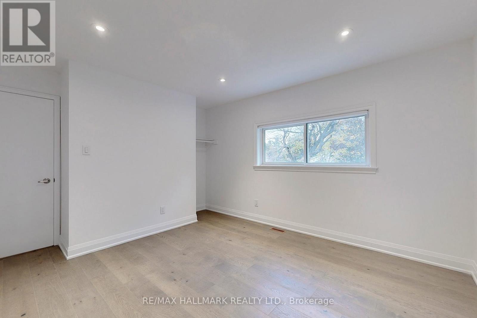 1620 Howat Crescent, Mississauga, Ontario  L5J 4G5 - Photo 24 - W12097276