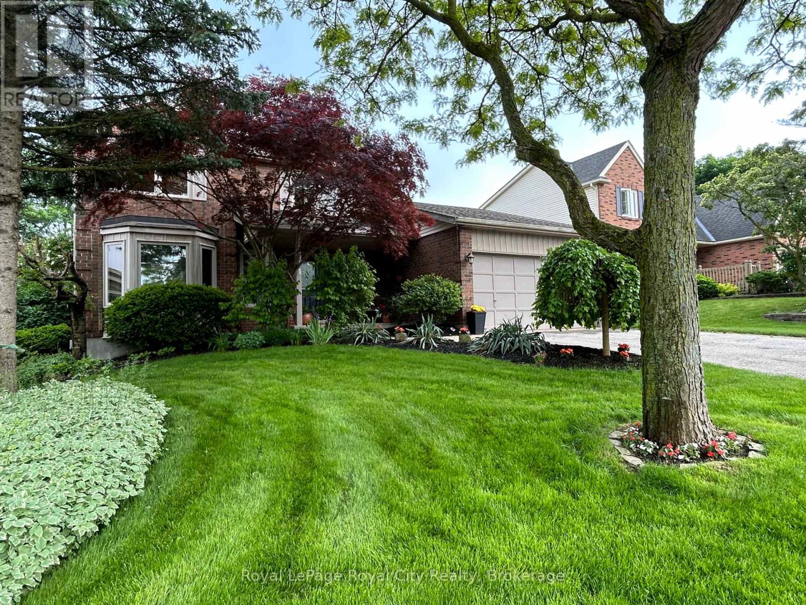 5 Hazelwood Drive, Guelph, Ontario  N1C 1A7 - Photo 3 - X11975207