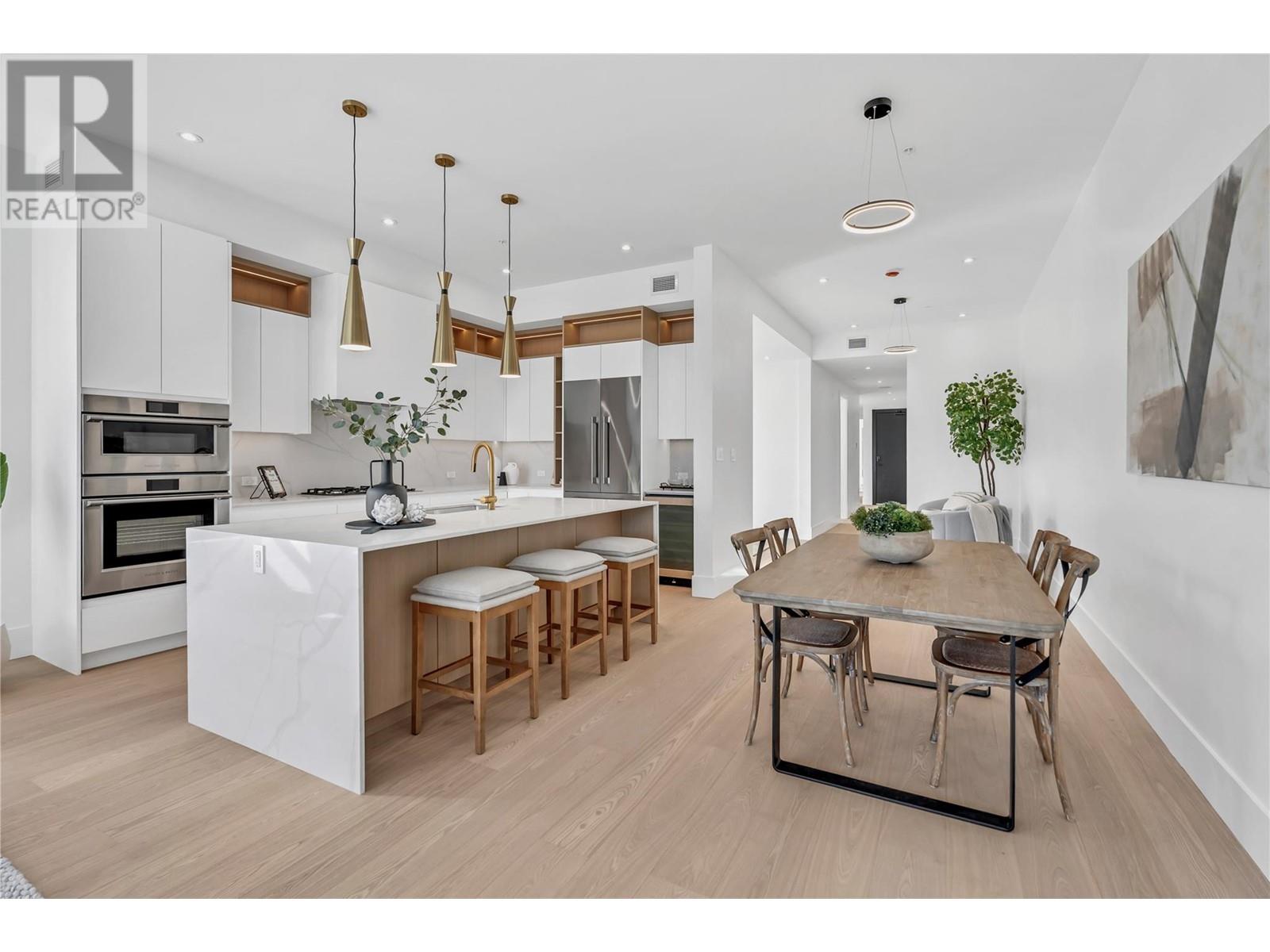 602 Lakeshore Drive Unit# 201, Penticton, British Columbia  V2A 1B9 - Photo 3 - 10344457