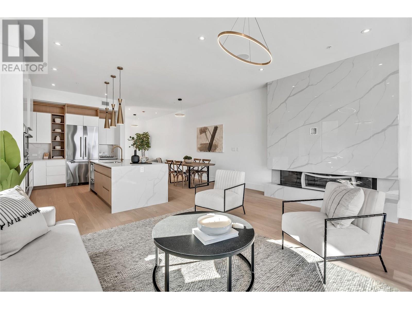 602 Lakeshore Drive Unit# 201, Penticton, British Columbia  V2A 1B9 - Photo 4 - 10344457