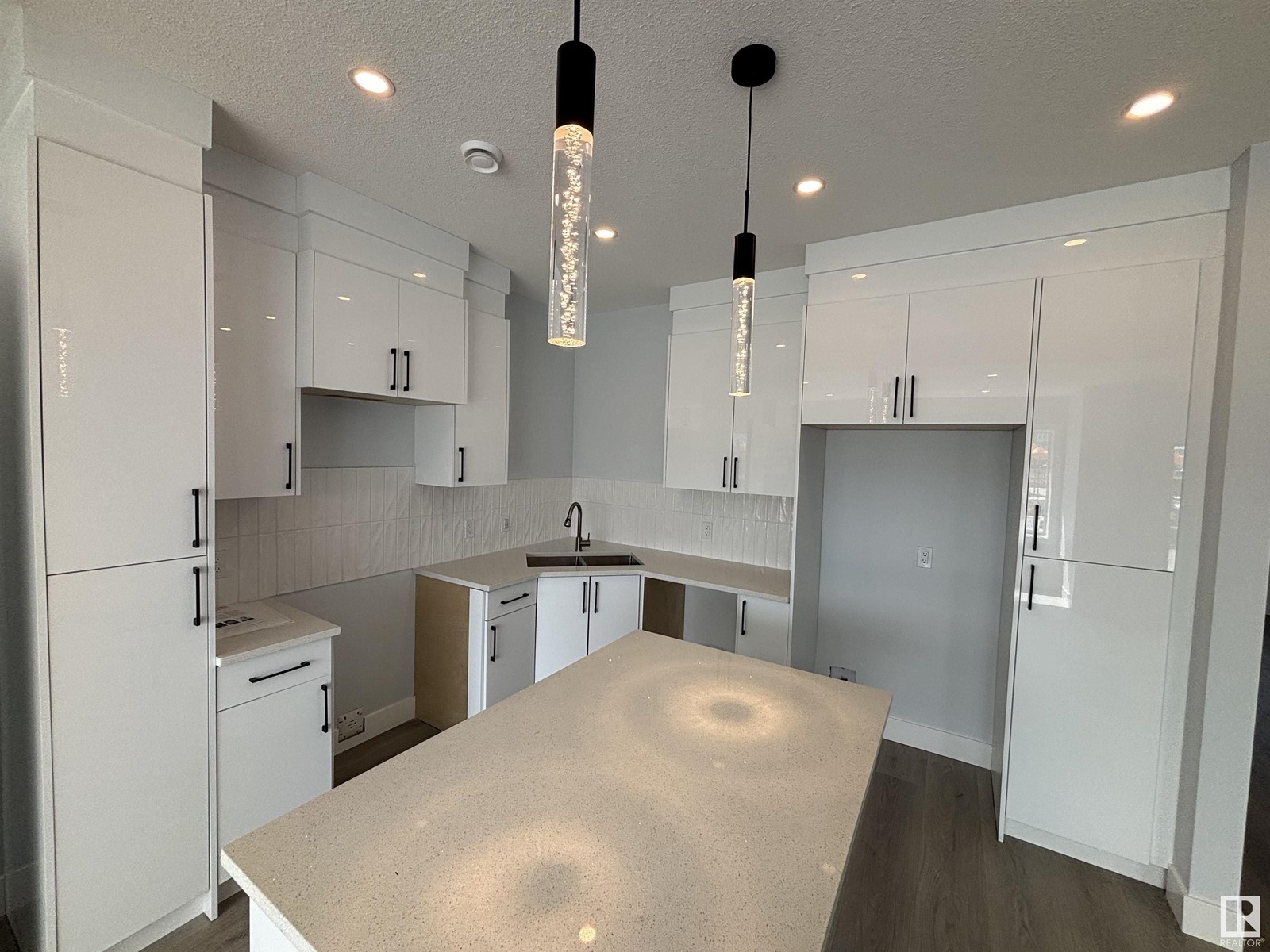 Property at 2744 BLATCHFORD RD NW image 5