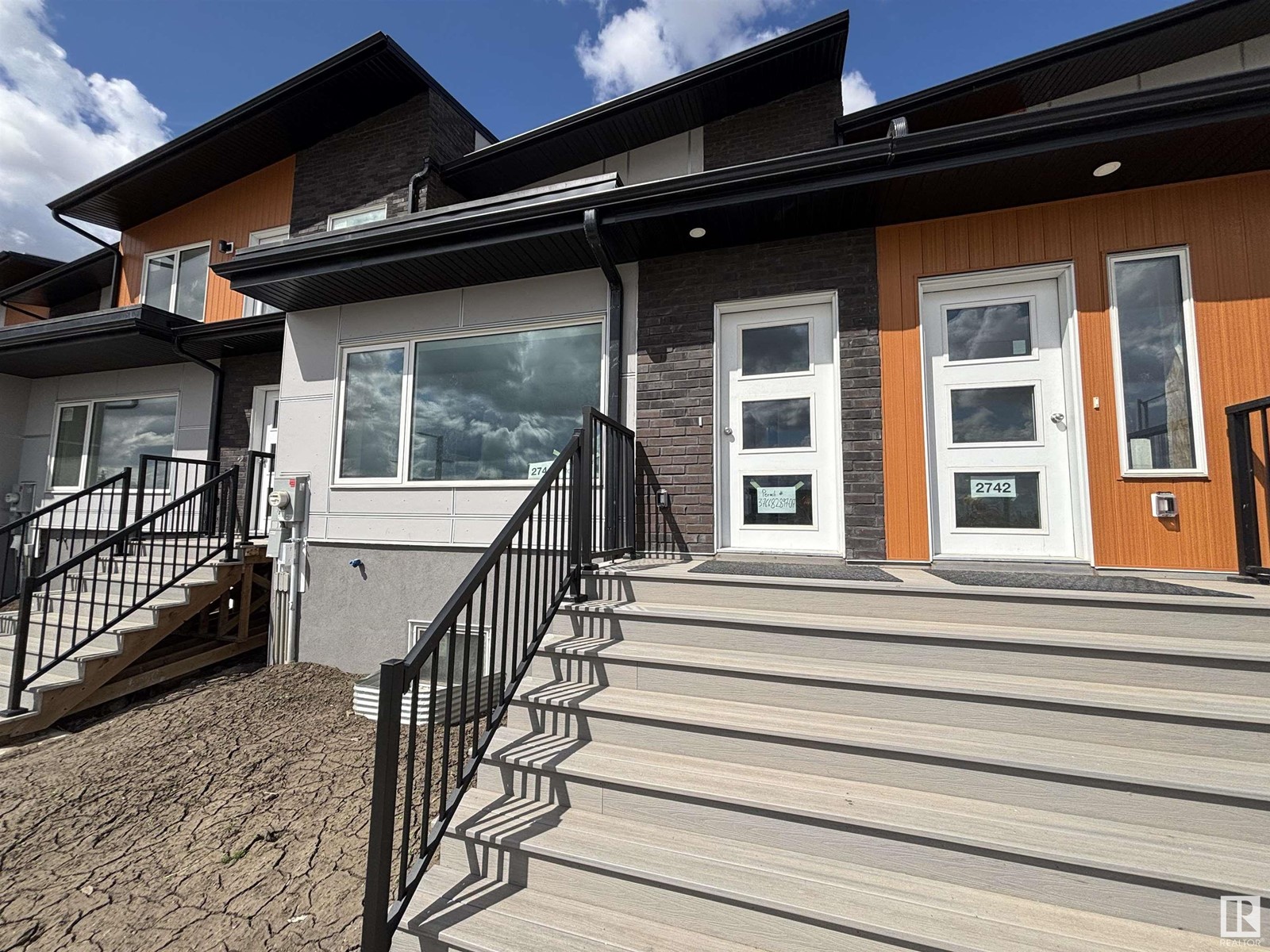 Property at 2744 BLATCHFORD RD NW image 2