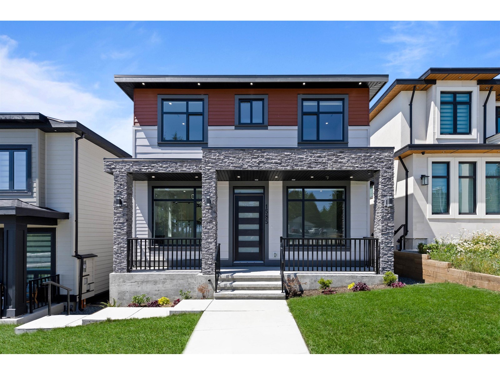 Property at 1585 168 STREET image 1
