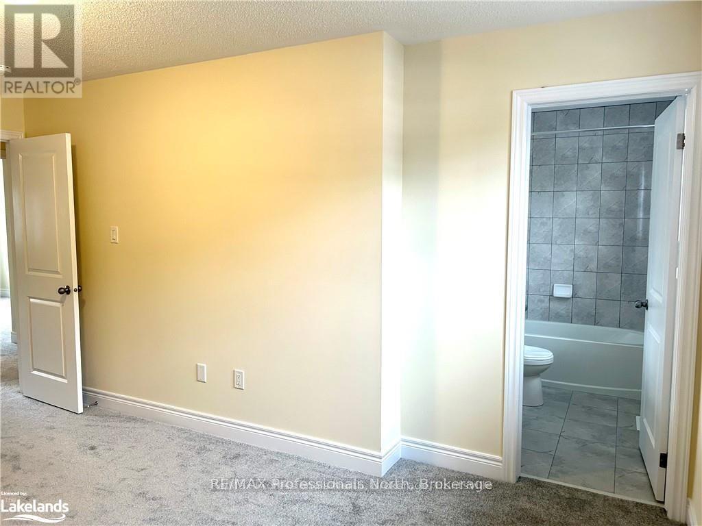 16 Nicole Park Place, Bracebridge, Ontario  P1L 0C8 - Photo 13 - X12097319