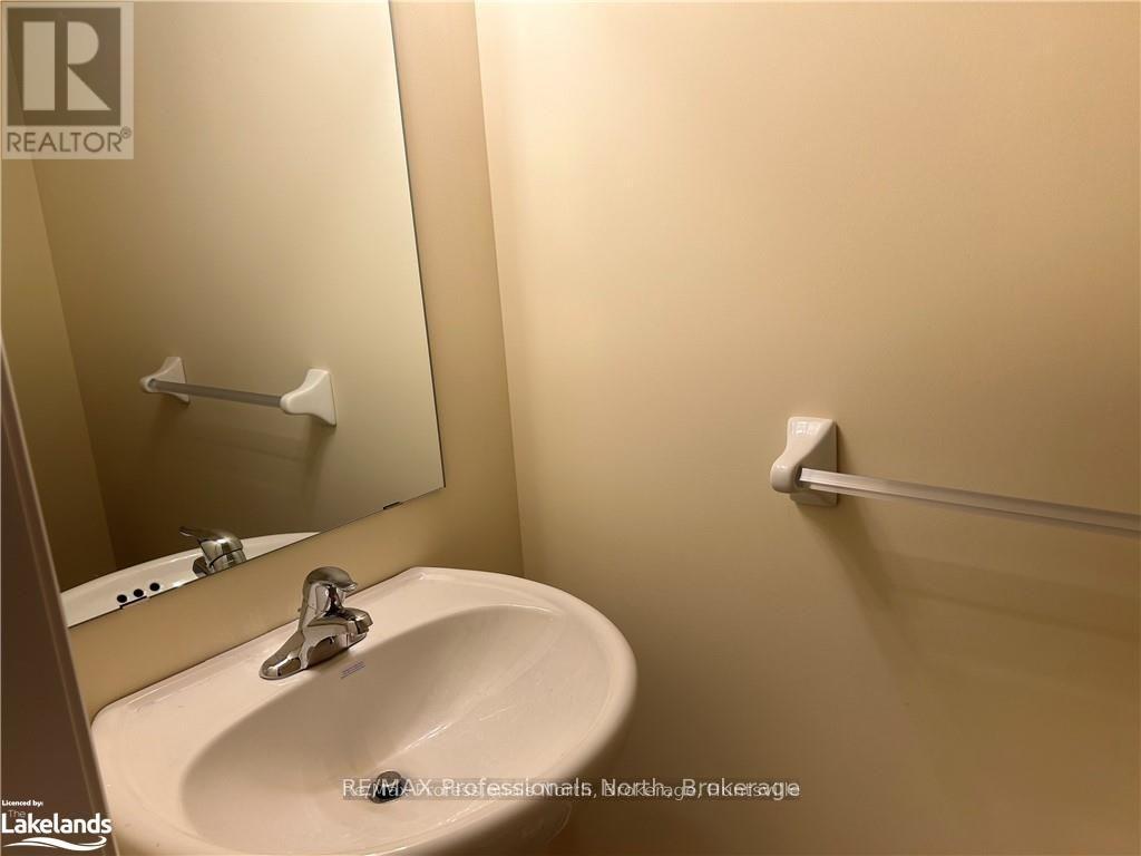 16 Nicole Park Place, Bracebridge, Ontario  P1L 0C8 - Photo 20 - X12097319