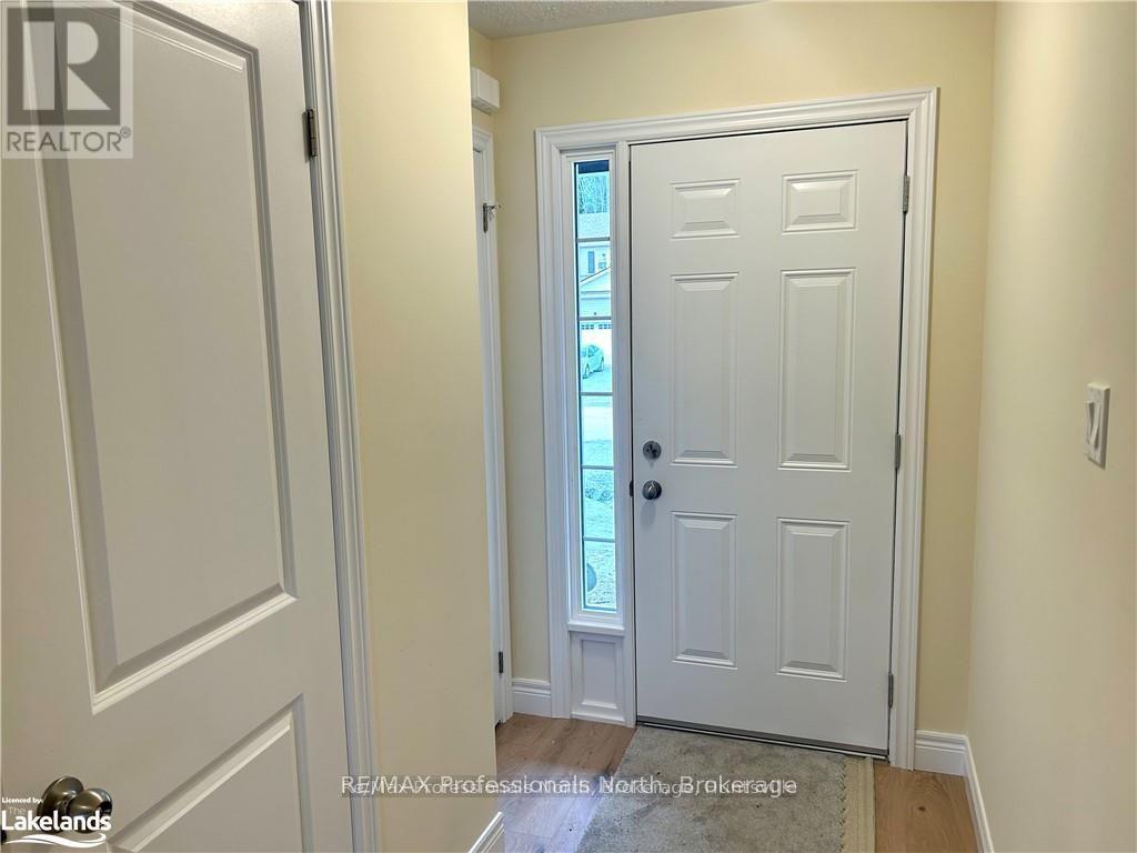 16 Nicole Park Place, Bracebridge, Ontario  P1L 0C8 - Photo 9 - X12097319