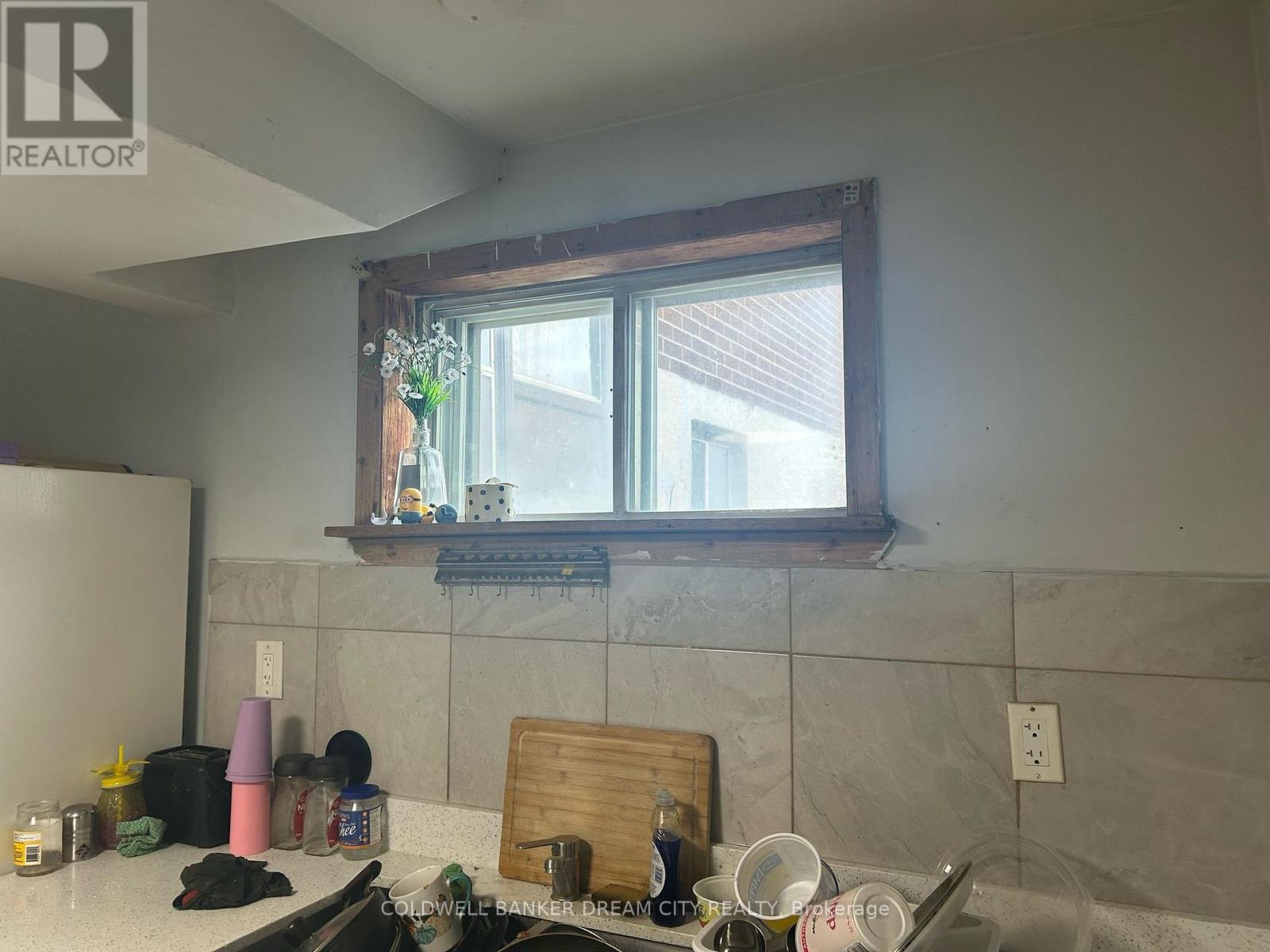 2 Bed - 7388 Finery Crescent E, Mississauga (Malton), Ontario  L4T 3Z6 - Photo 5 - W12097300
