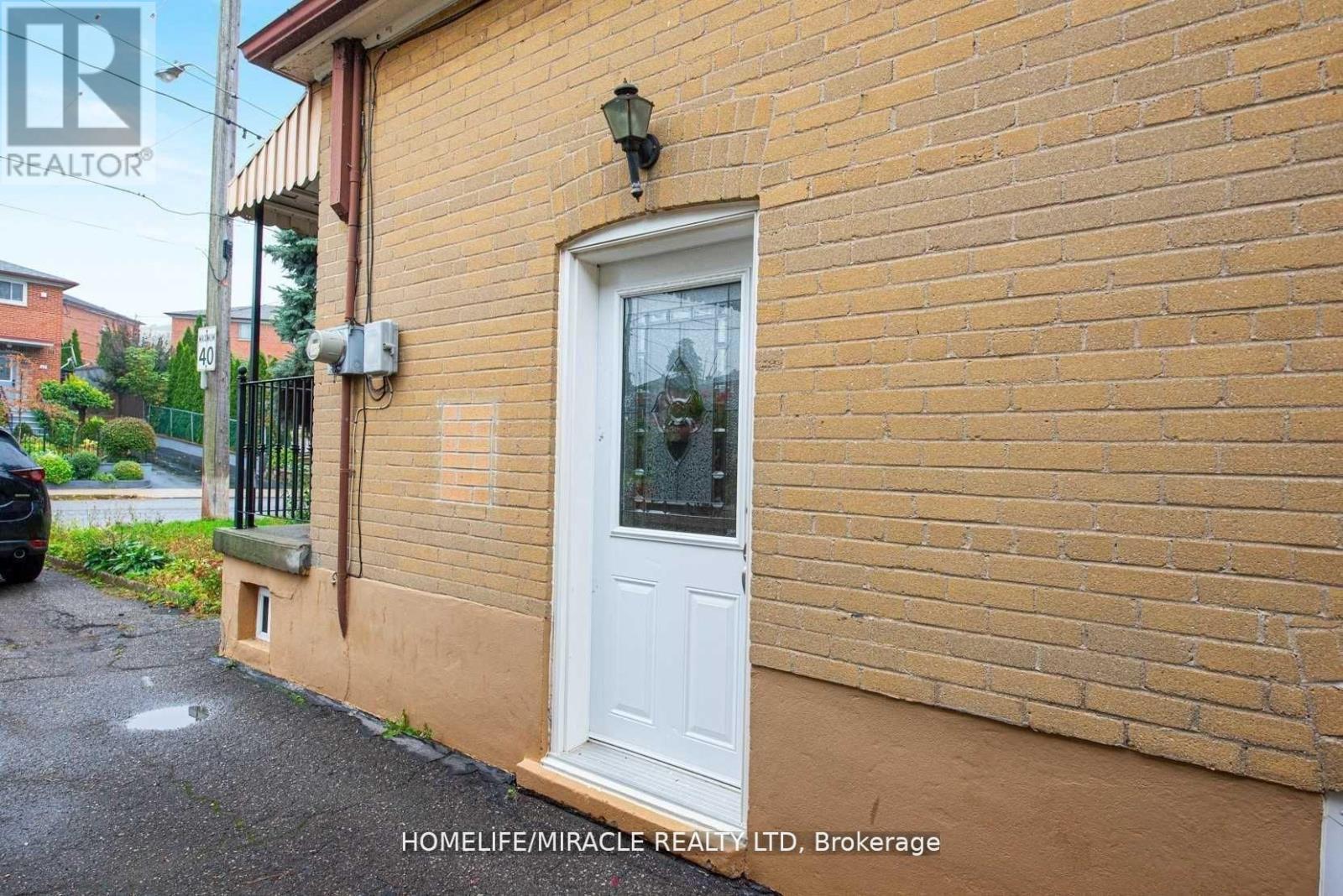 50 Haverson Boulevard, Toronto, Ontario  M6M 3J6 - Photo 1 - W12097313