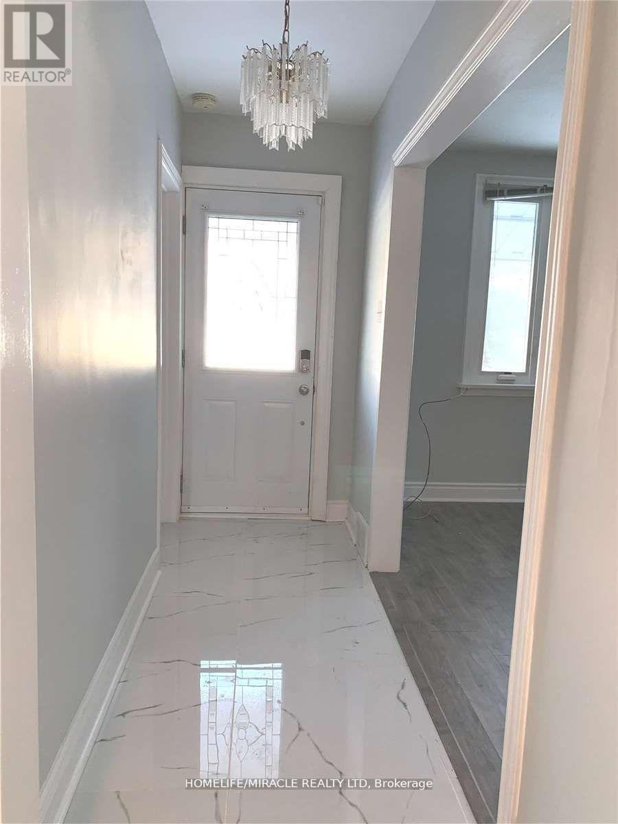 50 Haverson Boulevard, Toronto, Ontario  M6M 3J6 - Photo 2 - W12097313