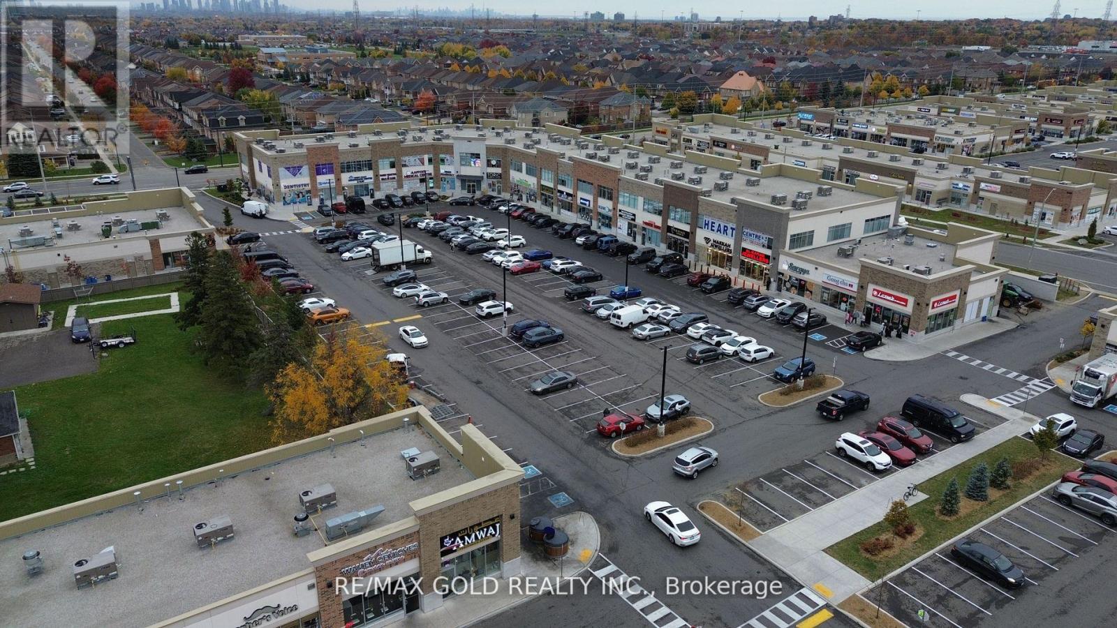 238 - 3465 Platinum Drive, Mississauga, Ontario  L5M 2S1 - Photo 2 - W12097331