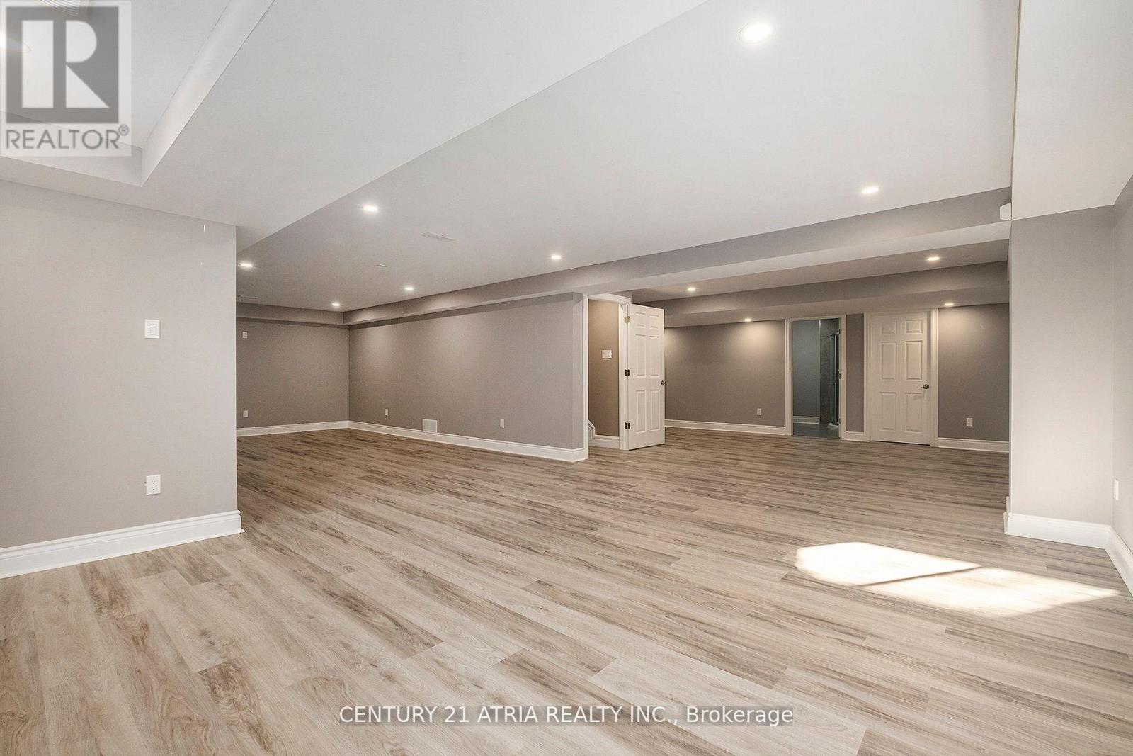 17 Rutherglen Terrace, Ottawa, Ontario  K2K 3A5 - Photo 32 - X12097324