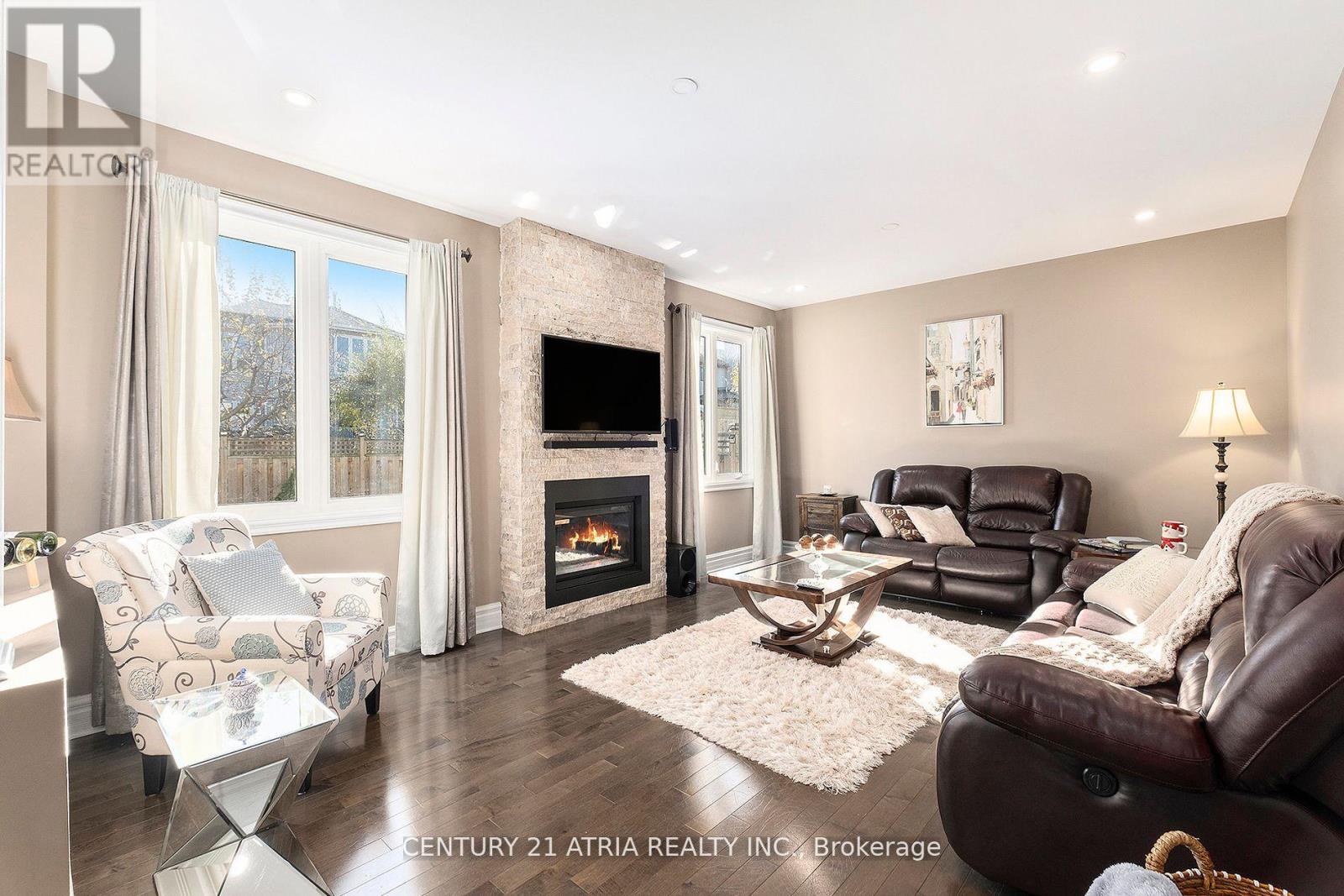 17 Rutherglen Terrace, Ottawa, Ontario  K2K 3A5 - Photo 9 - X12097324