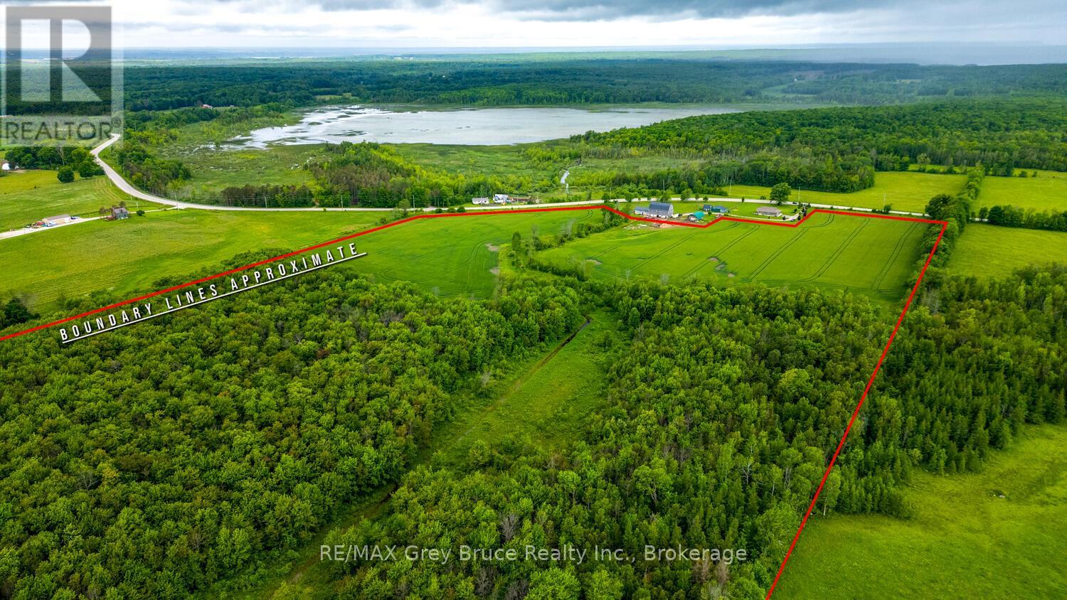 402622 Grey 17 Road, Georgian Bluffs, Ontario  N0H 2T0 - Photo 7 - X12070135