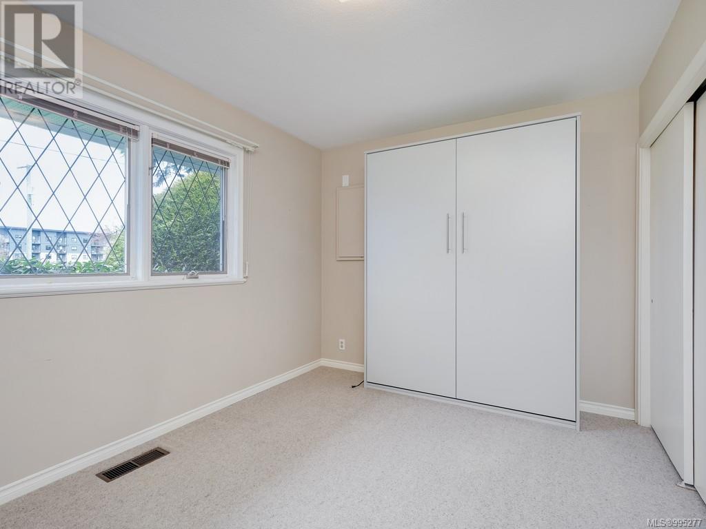 1899 Hovey Rd, Central Saanich, British Columbia  V8M 1V8 - Photo 16 - 995277