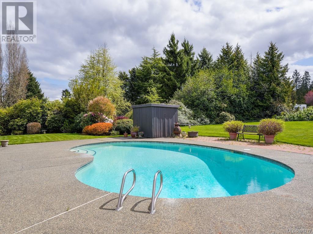 1899 Hovey Rd, Central Saanich, British Columbia  V8M 1V8 - Photo 29 - 995277