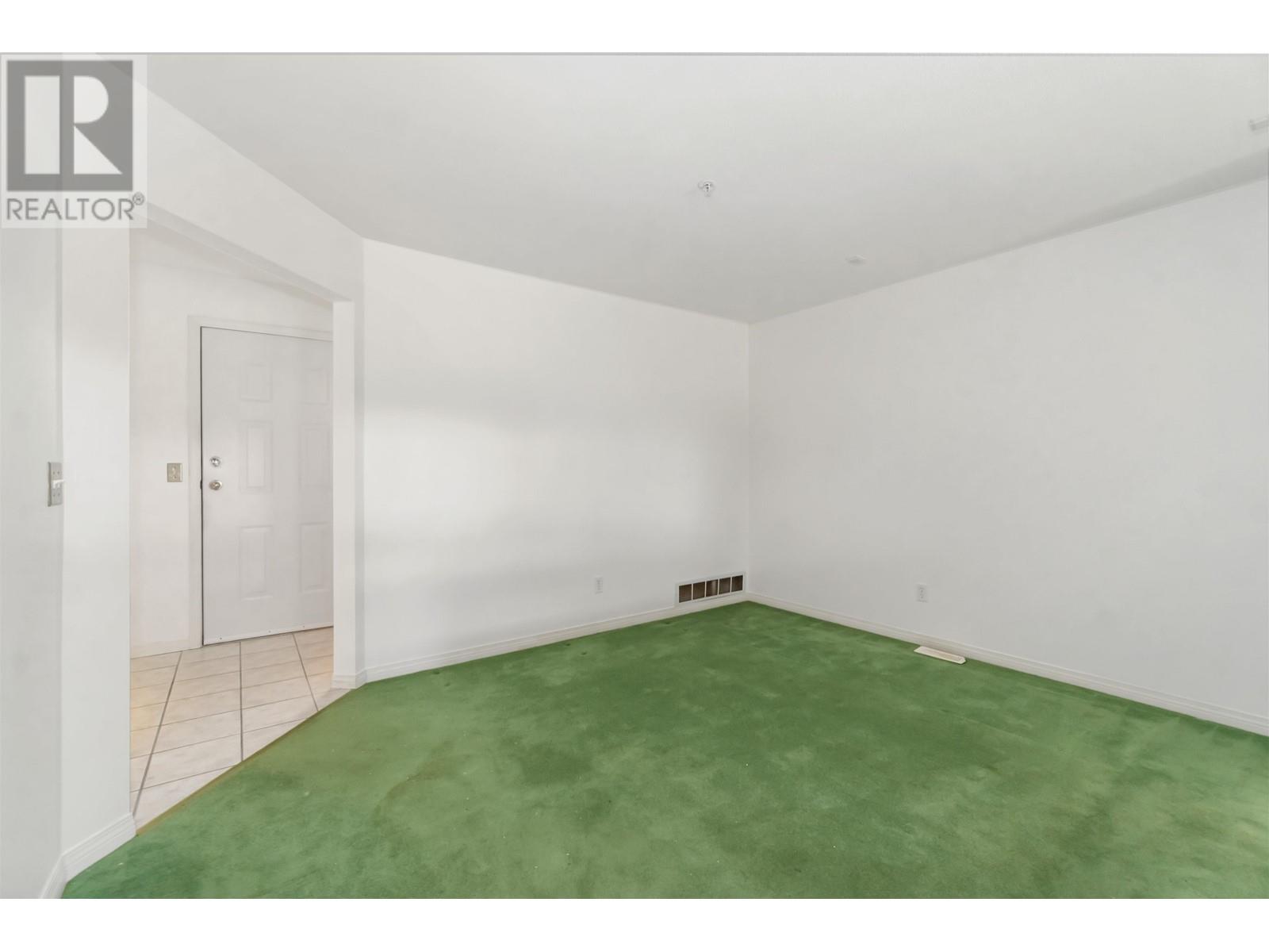 Property at 96 758 RIVERSIDE DRIVE image 5