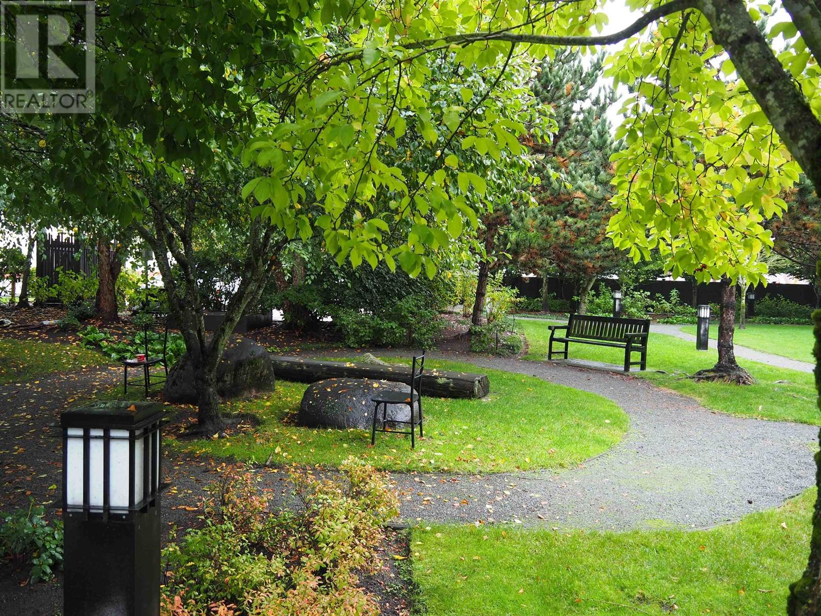 Listing Picture 39 of 40 : 409 5788 SIDLEY STREET, Burnaby / 本拿比 - 魯藝地產 Yvonne Lu Group - MLS Medallion Club Member