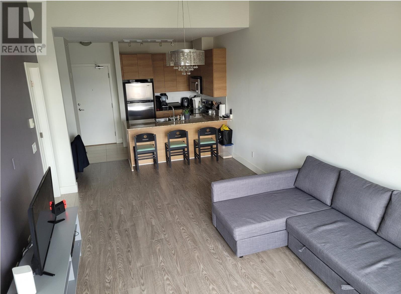 Listing Picture 15 of 40 : 409 5788 SIDLEY STREET, Burnaby / 本拿比 - 魯藝地產 Yvonne Lu Group - MLS Medallion Club Member