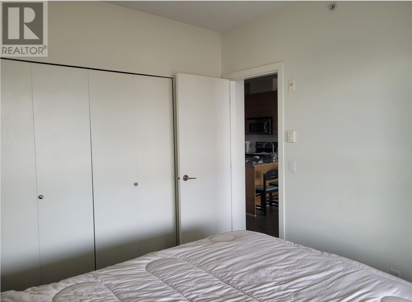 Listing Picture 19 of 40 : 409 5788 SIDLEY STREET, Burnaby / 本拿比 - 魯藝地產 Yvonne Lu Group - MLS Medallion Club Member