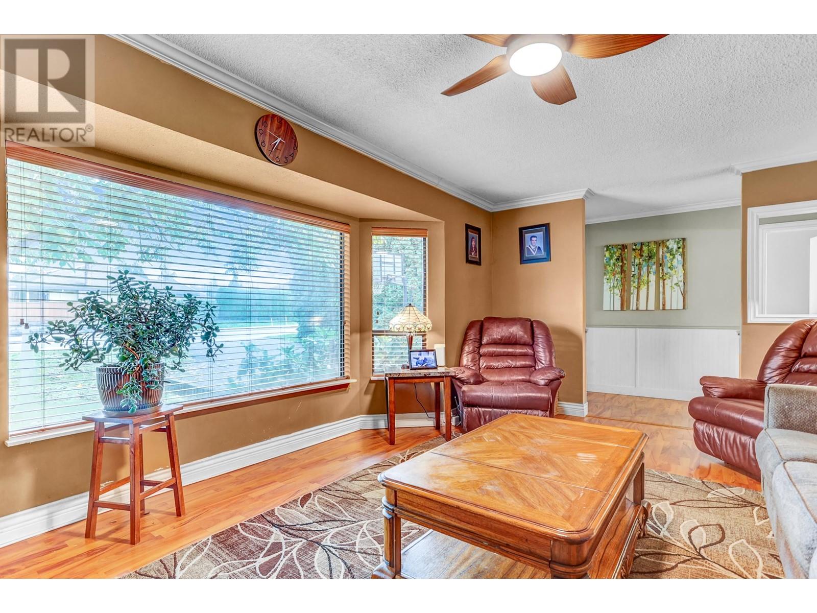12451 203 Street, Maple Ridge, British Columbia  V2X 4W3 - Photo 3 - R2993022