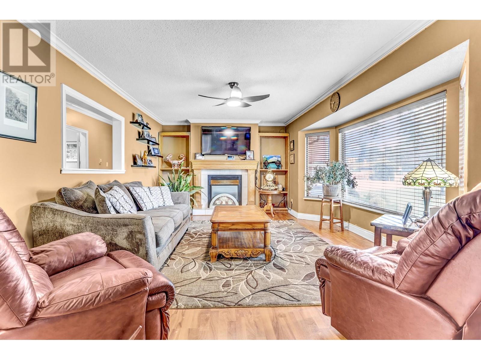 12451 203 Street, Maple Ridge, British Columbia  V2X 4W3 - Photo 4 - R2993022