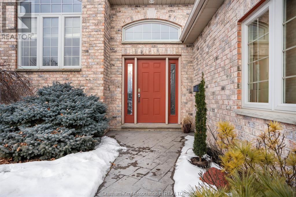 Property at 31 Tanser COURT image 3