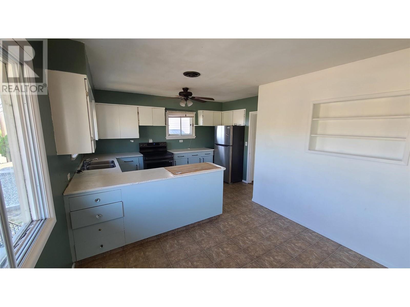 Property at 18 OSPREY Place image 5