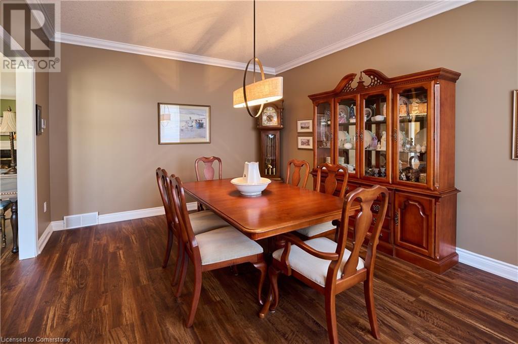 Property at 111 BRIARMEADOW Place image 5
