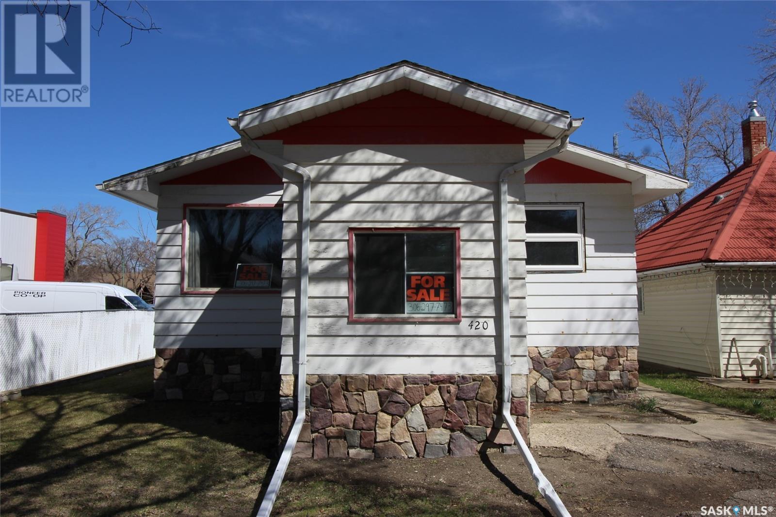 Property at 420 1st STREET W image 1