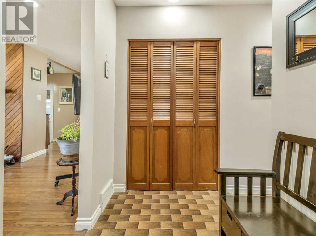 Property at 1611 24 Street S image 4