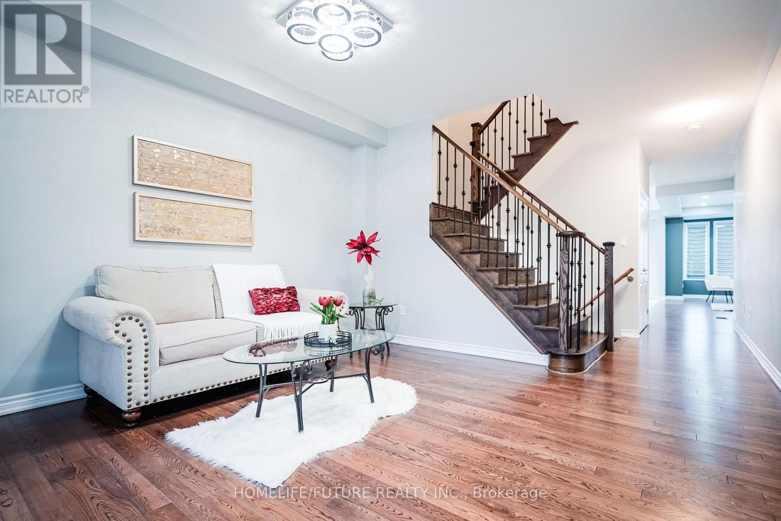 Property at 53 MONDIAL CRESCENT image 3