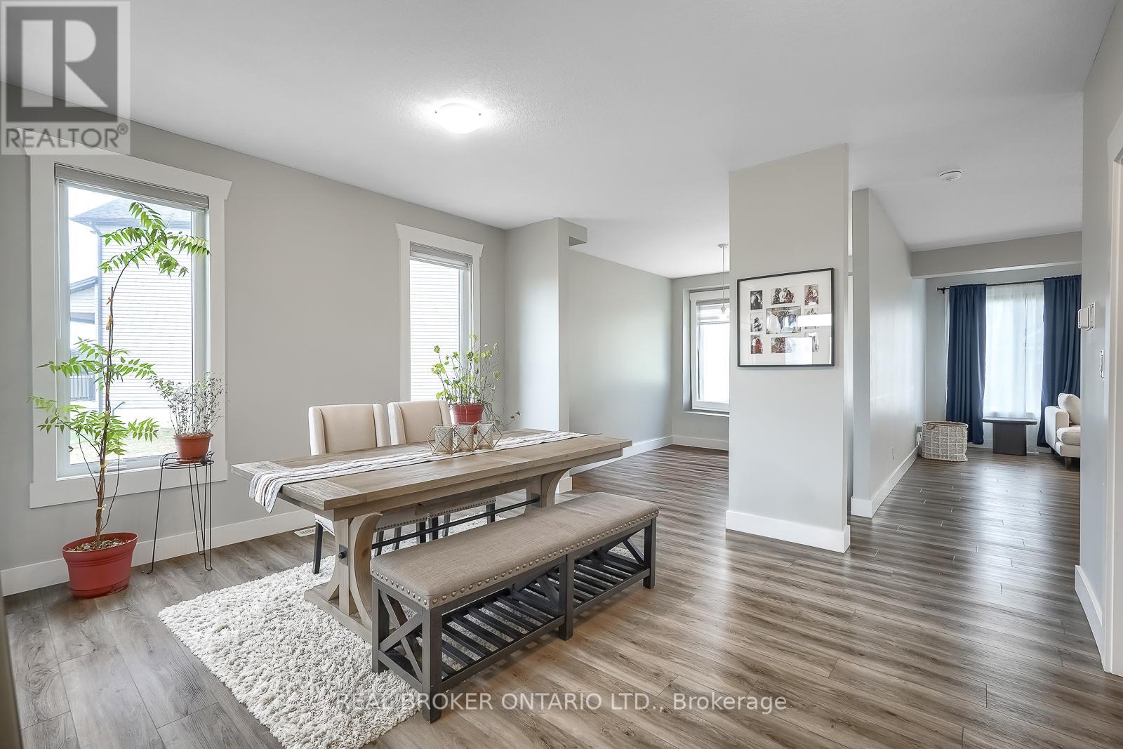 44 Allenwood Road, Springwater, Ontario  L0L 1P0 - Photo 12 - S12097409