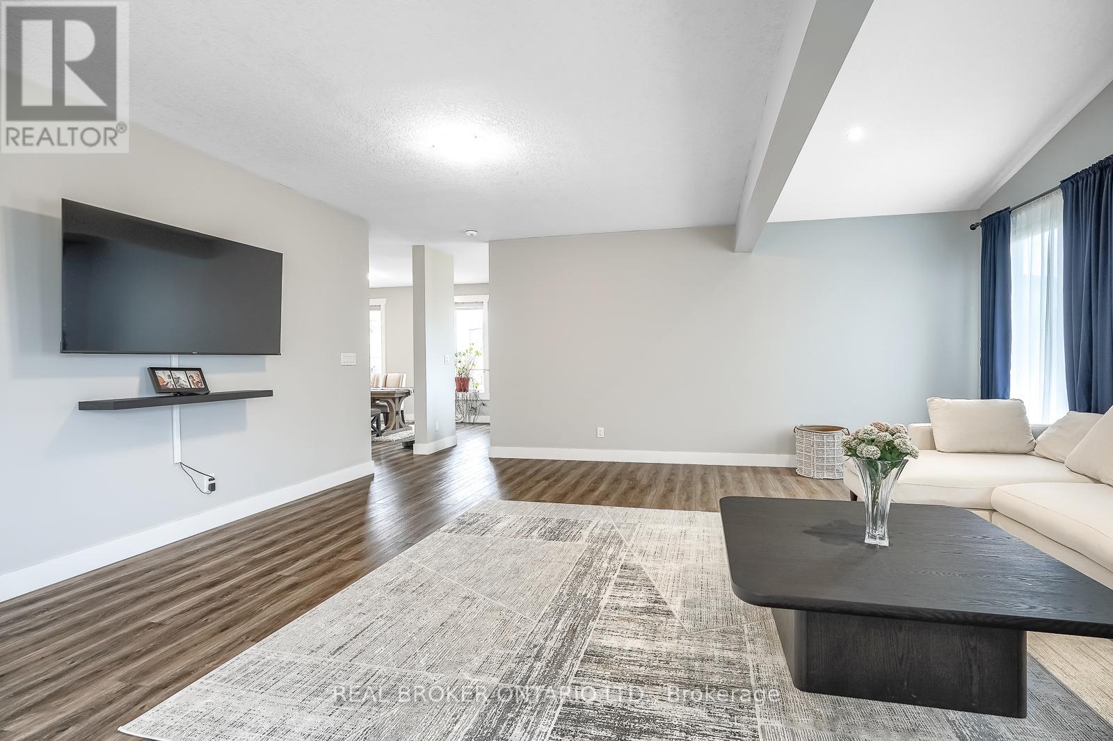 44 Allenwood Road, Springwater, Ontario  L0L 1P0 - Photo 18 - S12097409