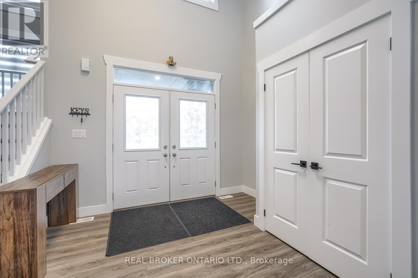 44 Allenwood Road, Springwater, Ontario  L0L 1P0 - Photo 7 - S12097409