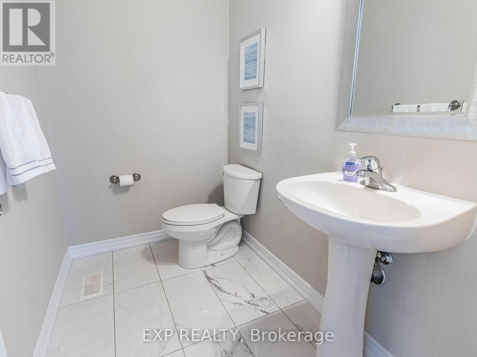 353 Hincks Drive, Milton, Ontario  L9T 8T9 - Photo 10 - W12097397