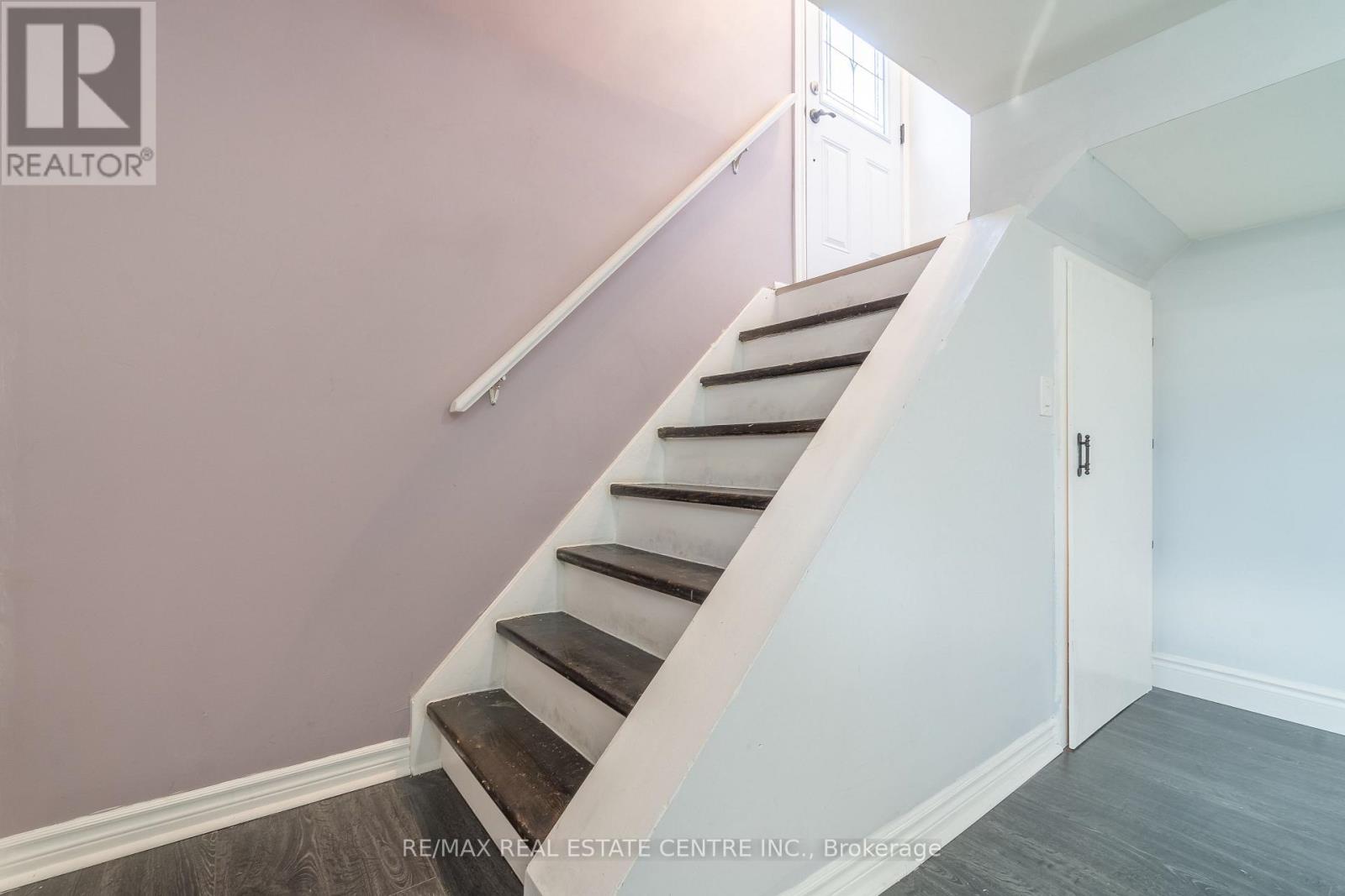 #lower - 176 Wellesley Crescent, London East (East I), Ontario  N5V 1J7 - Photo 3 - X12097400