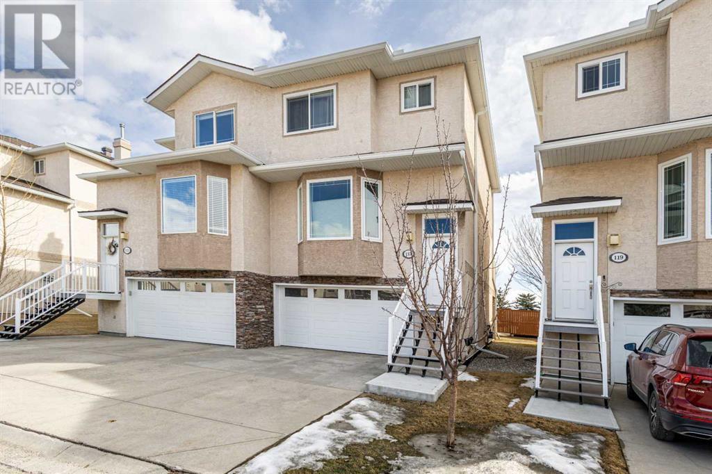 Property at 115 Country Hills Gardens NW image 1