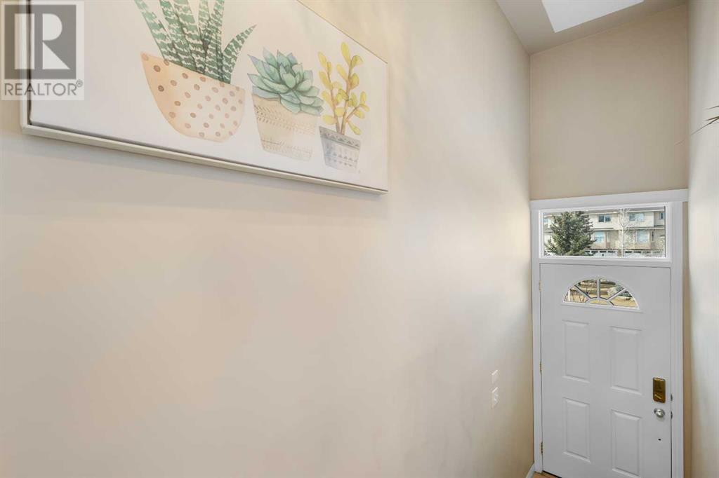 Property at 115 Country Hills Gardens NW image 3