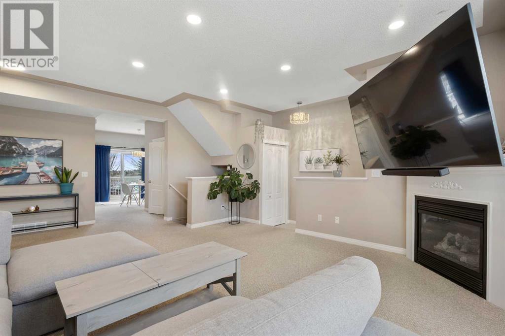 Property at 115 Country Hills Gardens NW image 4