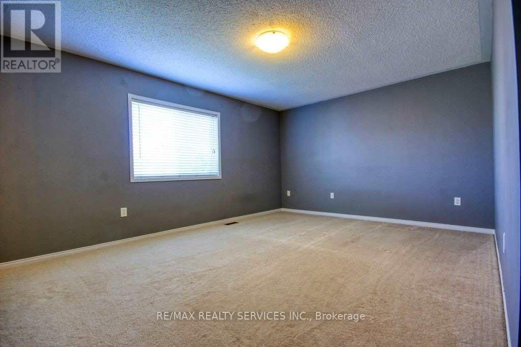 Property at 1368 DUMONT STREET image 5