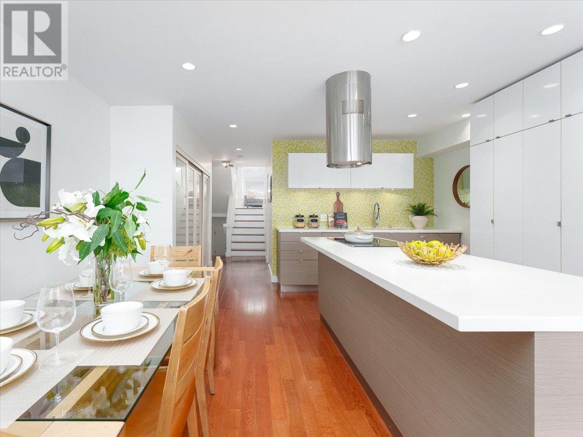 Property at 1732 CYPRESS STREET image 4