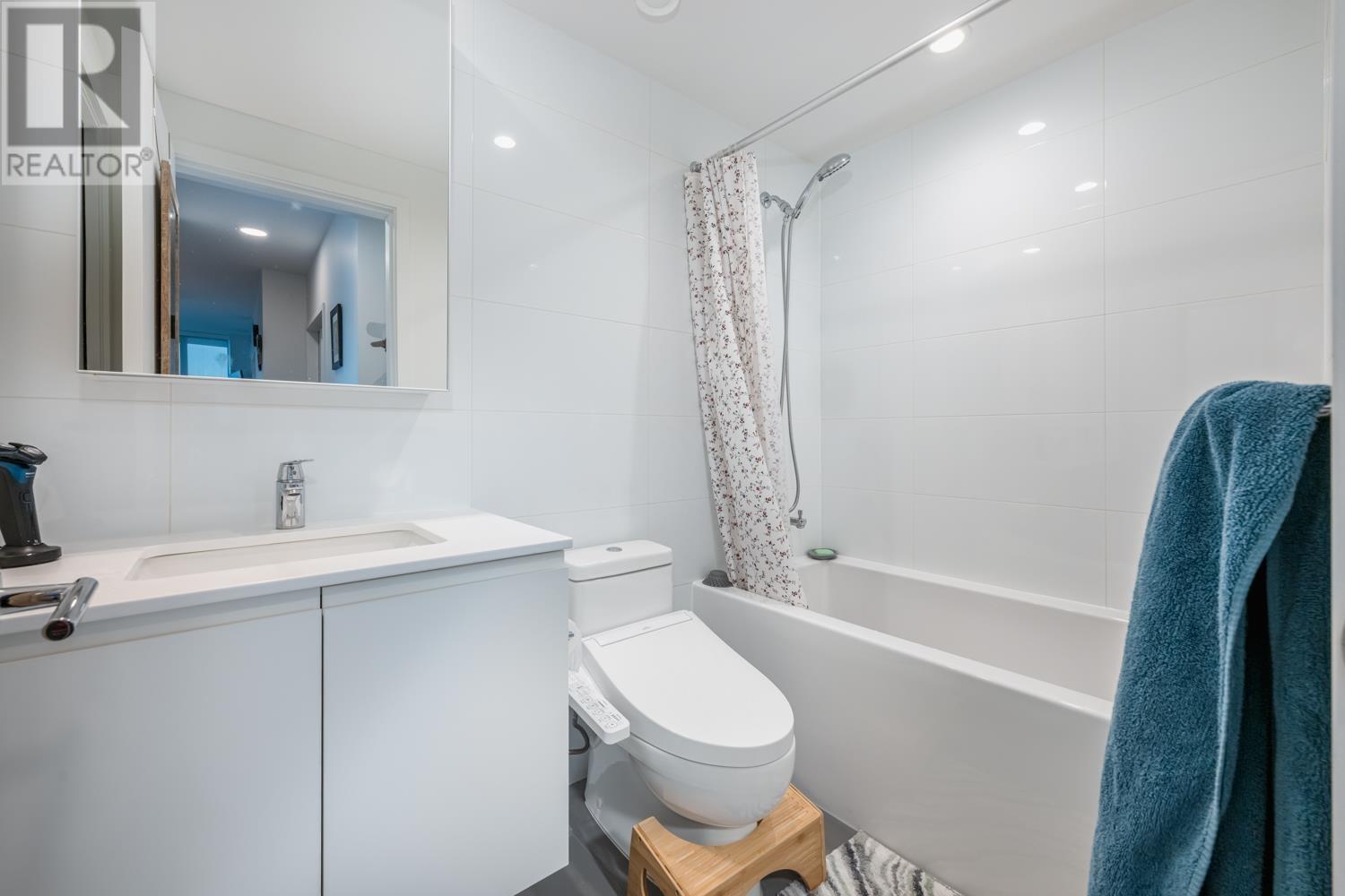 3407 3833 Evergreen Place, Burnaby, British Columbia  V3J 0M2 - Photo 18 - R2993102