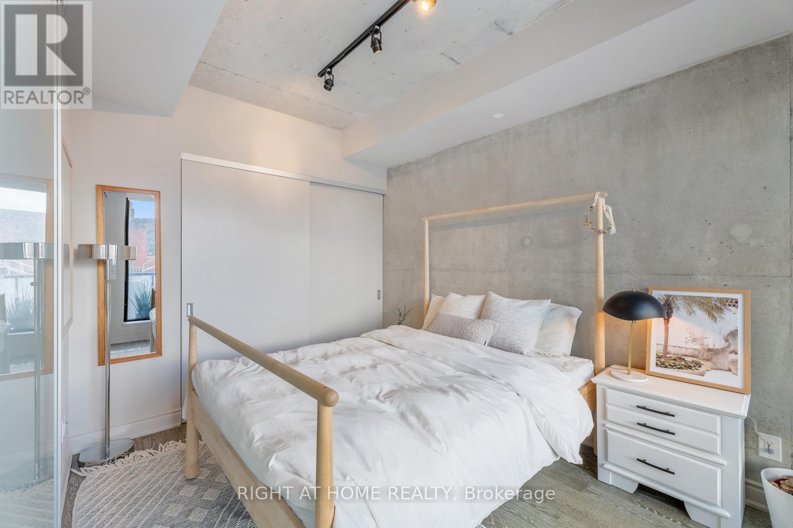 320 - 608 Richmond Street W, Toronto, Ontario  M5V 0N9 - Photo 10 - C12051964