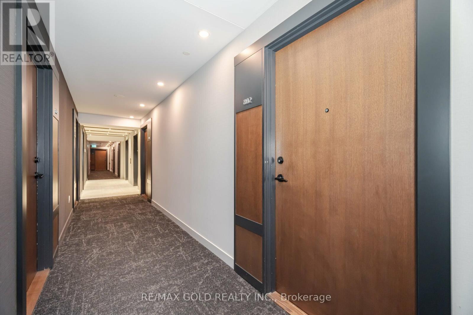 802 - 4065 Confederation Parkway, Mississauga, Ontario  L5B 0L4 - Photo 5 - W12087802