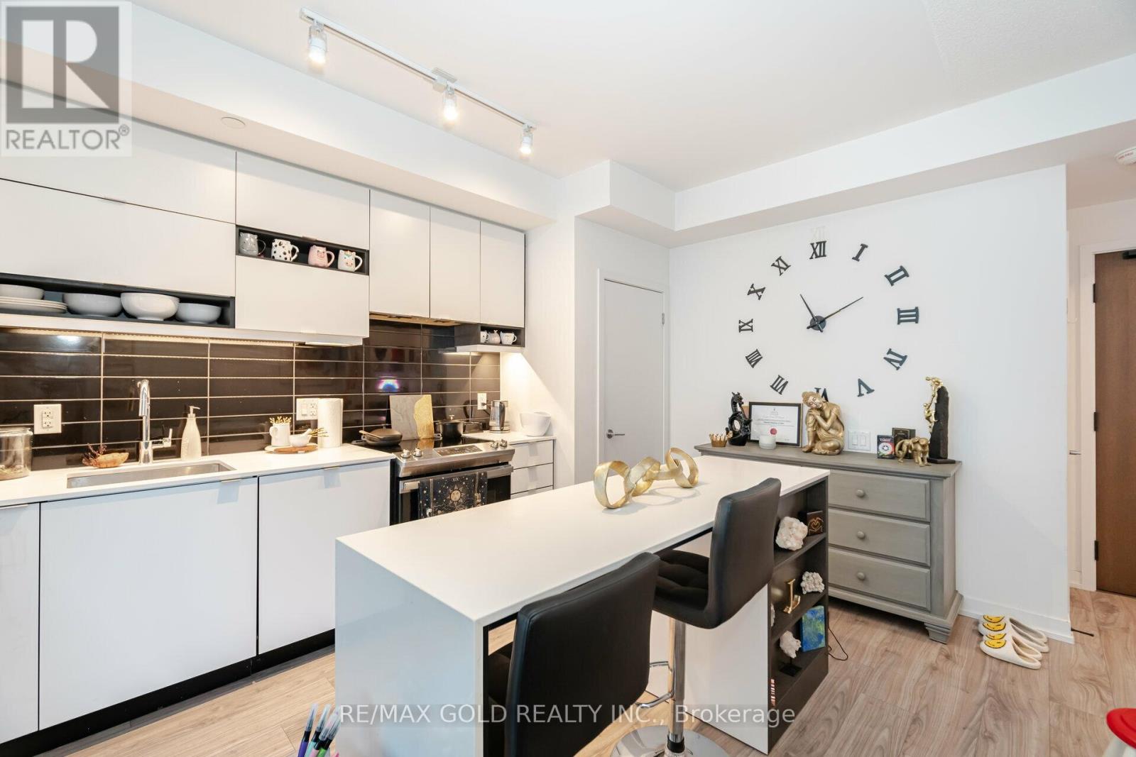 802 - 4065 Confederation Parkway, Mississauga, Ontario  L5B 0L4 - Photo 11 - W12087802