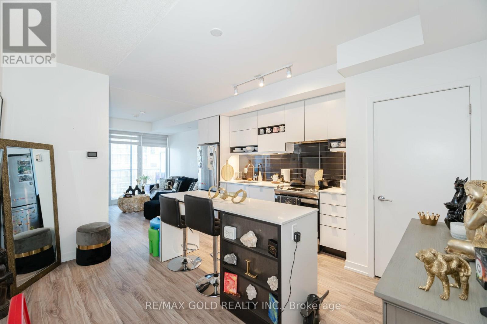 802 - 4065 Confederation Parkway, Mississauga, Ontario  L5B 0L4 - Photo 9 - W12087802
