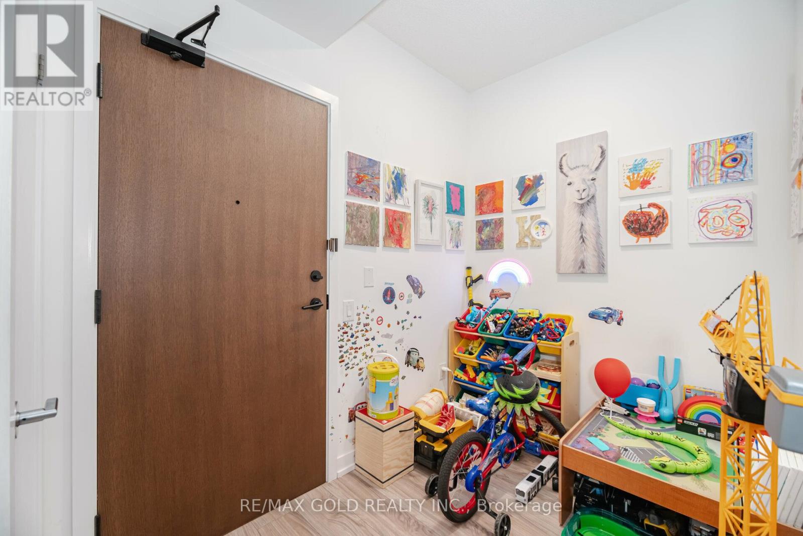 802 - 4065 Confederation Parkway, Mississauga, Ontario  L5B 0L4 - Photo 6 - W12087802