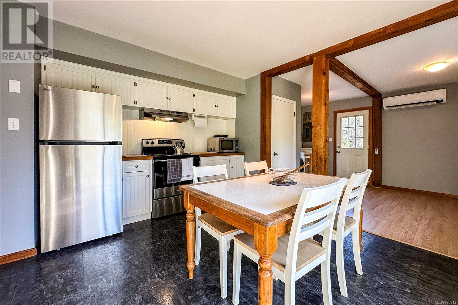 Property at 181 JOYCE Rd image 3