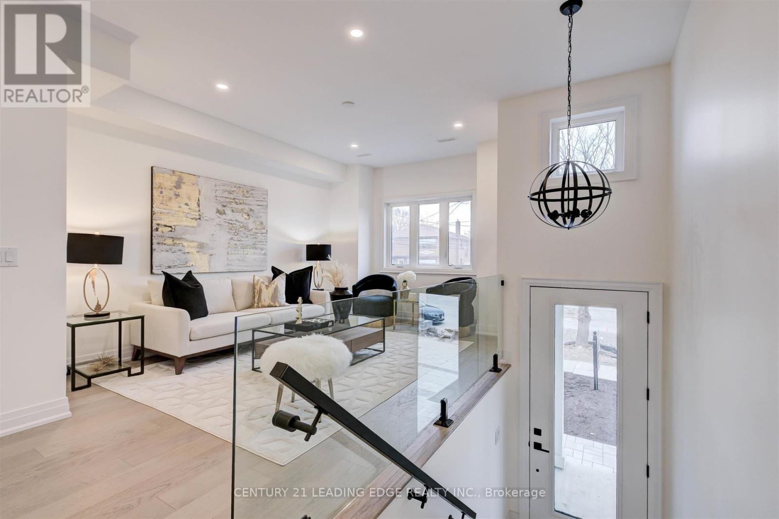 Property at 165A BETA STREET image 2