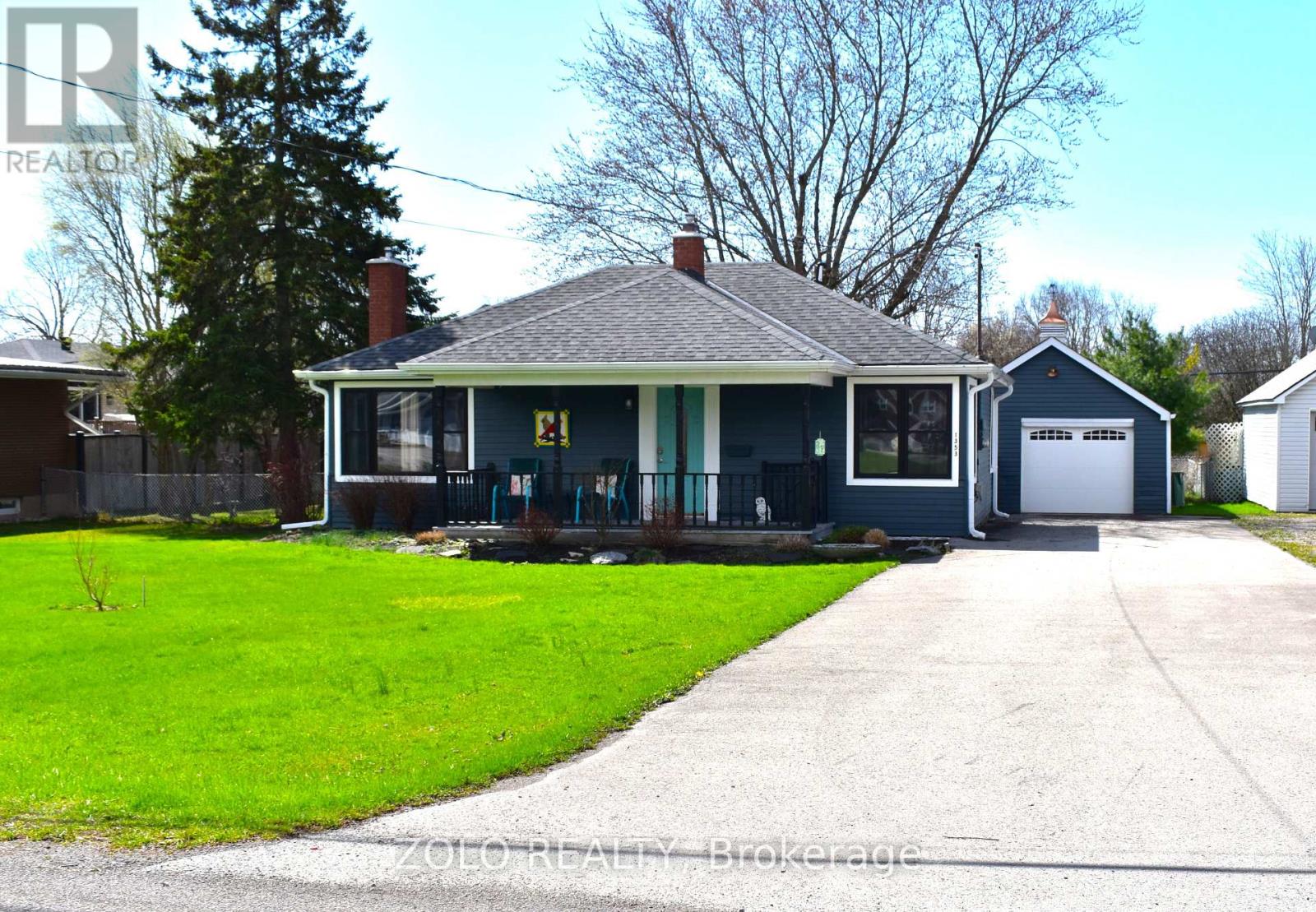 Property at 1353 ORCHARD AVENUE image 3